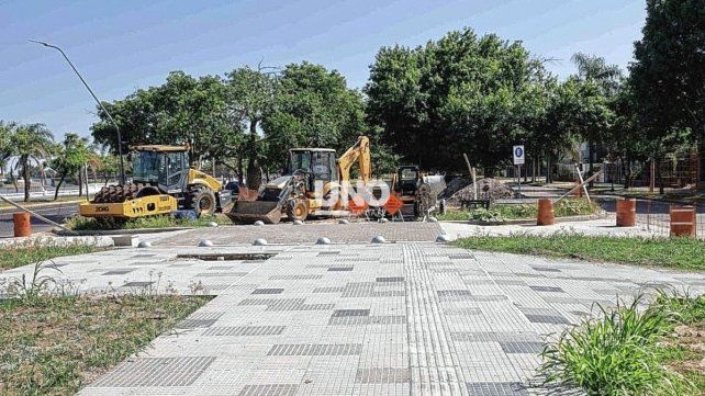 Más conectividad vial: la obra del cantero central de avenida 7 Jefes presentan un 30% de ejecución.