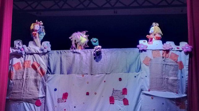 Un Domingo de Teatro llega a Sauce de Luna con una función gratuita para toda la familia