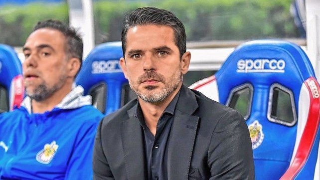 La salida de Gago desató la furia de todo Chivas de Guadalajara.