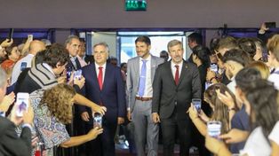 Pullaro y los gobernadores de la Región Centro buscan, sin sobregirarse, ofrecer un modelo de gestión distinto al de Milei.&nbsp; 