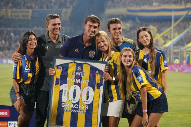 Este sábado el jugador de Juan Cruz Komar recibió el apoyo y cariño de la hinchada de Central&nbsp;