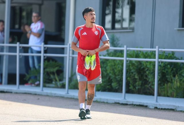 Alan Rodríguez jugó en el fútbol argentino en Argentinos Juniors. Ahora lo hará en Central.