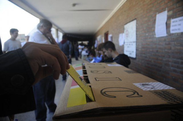 Las elecciones provinciales serán con paridad de género y simultáneas con las nacionales