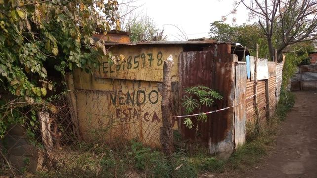 Leonardo Rodríguez fue ejecutado a balazos en un pasillo del empobrecido barrio Costa Esperanza de Villa Gobernador Gálvez. Vivía en los monoblocks de Parque Oeste en barrio Villa Urquiza.