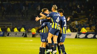 Central fue todo festejo en el Gigante, justo en la previa del viaje a Porto Alegre para enfrentar a Inter.