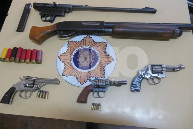Armas secuestradas. Una escopeta calibre 12
