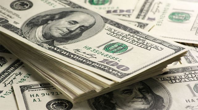 El dólar blue bajó 14 pesos en un día y cotiza $317 en Santa Fe