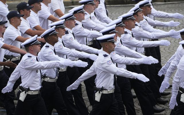 Las imágenes del desfile en Francia por el Día de la Independencia