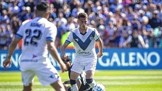Vélez controló las acciones en su casa.