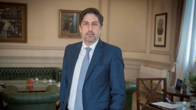 El ministro Nicolás Trotta dijo que la “voluntad” del gobierno es “reforzar la presencialidad”.&nbsp; .
