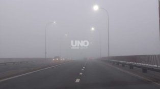 Alerta vial en Santa Fe: densos bancos de niebla reducen al mínimo la visibilidad en rutas provinciales.