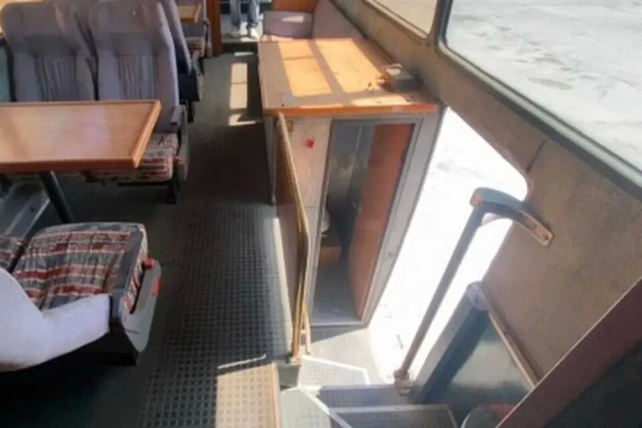 Se vendió el Menemóvil, el emblemático vehículo de campaña del ex presidente