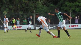 Cosmos y Sanjustino adelantan sus partidos