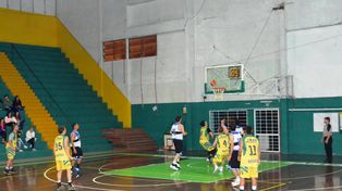 Se define el último semifinalista del Torneo Oficial de Básquet