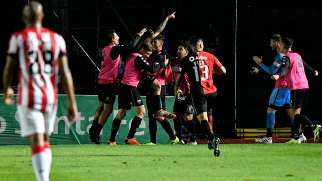 Colón hace casi un año que no gana como local. La última vez fue el 25 de noviembre ante Estudiantes por 3-2.