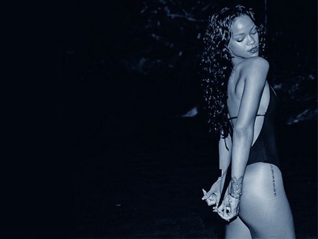 Rihanna calentó Instagram con su belleza natural