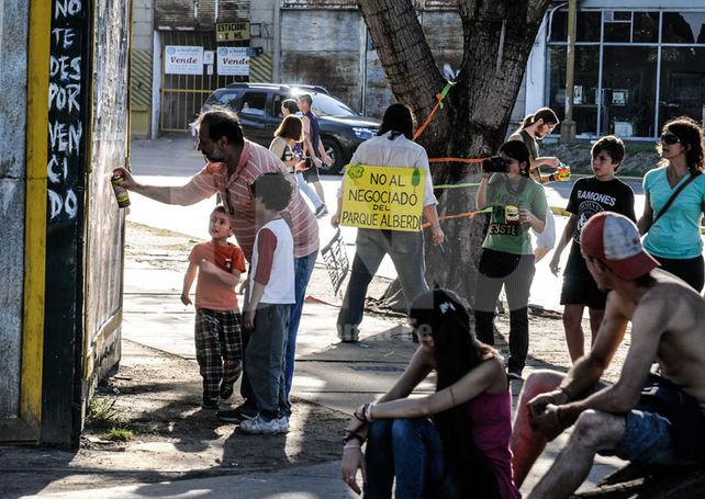 Asambleístas realizaron un nuevo abrazo simbólico al Alberdi