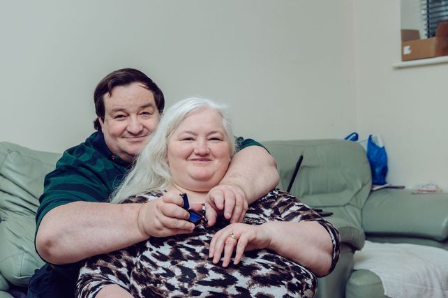 sonrientes. Proponerse en pareja la meta de adelgazar puede resultar algo muy positivo para la relación.