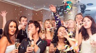 El 39 por ciento admite tener relaciones en la fiesta de fin de año de la oficina