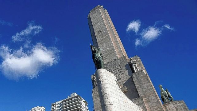 Quedó listo el Monumento a la Bandera: el 17 de junio inauguran la restauración histórica.