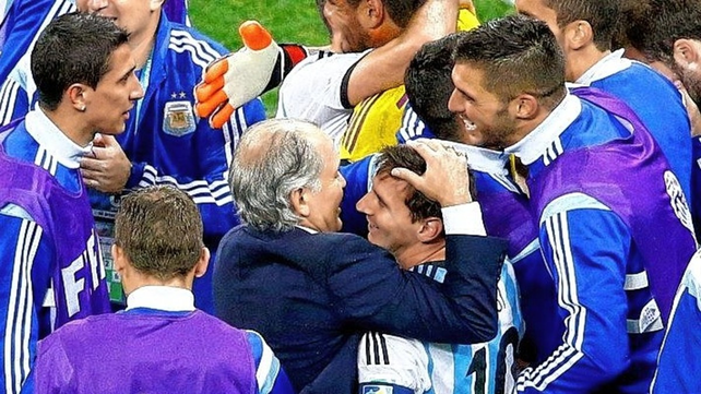 Messi recordó a Sabella en el primer aniversario de su fallecimiento