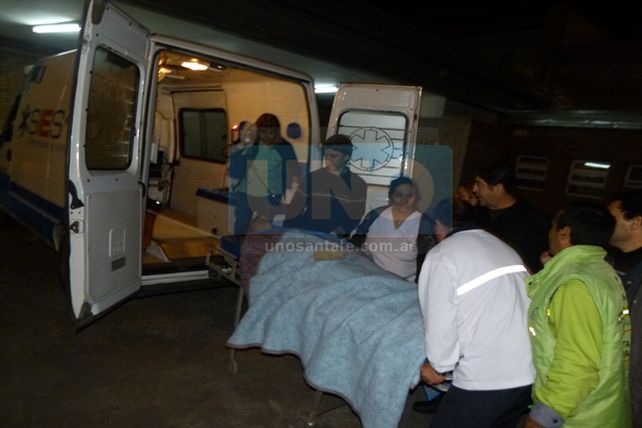 Lo atacan a balazos en la vereda de una casa de barrio Santa Rita 2