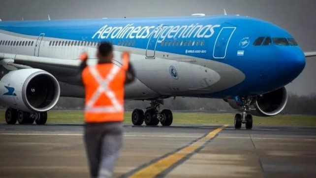 YPF, Aerolíneas, AySA, Banco Nación y las 41 empresas públicas sujetas a  privatización