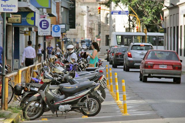 Realizaron una nueva demarcación para el estacionamiento de motos