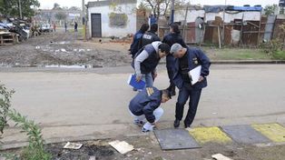 Matan a un hombre desde una moto y balean a un peatón ajeno al hecho