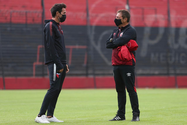 El plantel de Colón hará fútbol y Domínguez probará a Fernández y Rodríguez.&nbsp;