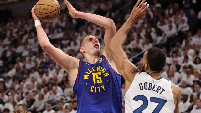 Denver venció a Minnesota y quedó a un paso de la semifinal del Oeste en la NBA