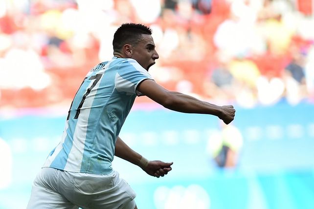 Mauricio Mart&iacute;nez espera una oferta del exterior, pese a que ahora Gago tambi&eacute;n lo tendr&aacute; en cuenta.