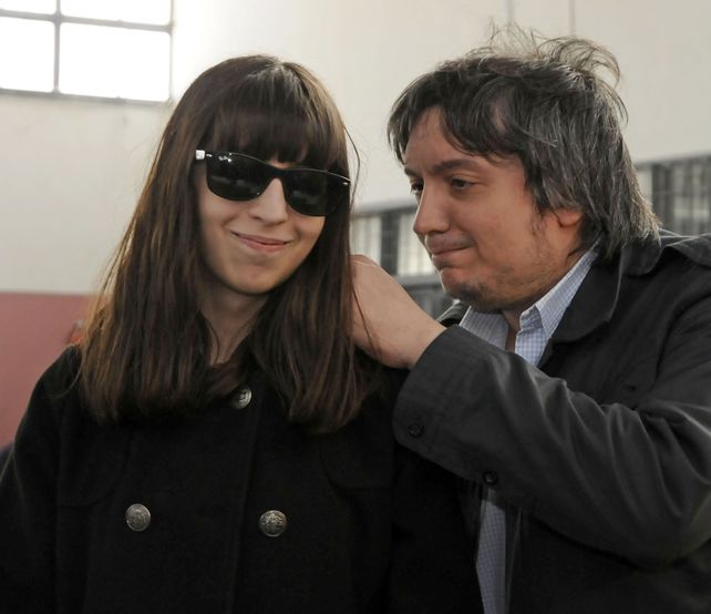 Florencia junto a su hermano Máximo.