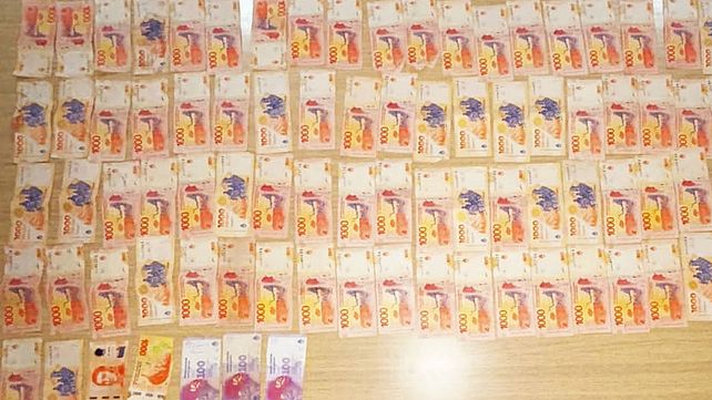 Dos sujetos en situación de calle asaltaron con un arma blanca a una mujer en la zona costanera de Paraná. Le sustrajeron $92.300&nbsp;
