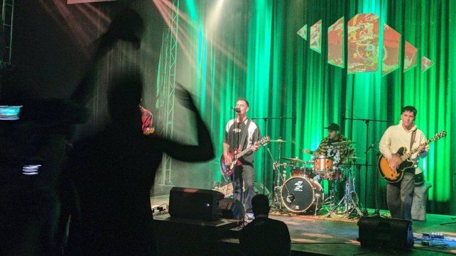 Los Apolo inauguraron el ciclo audiovisual Casa Estudio con una sesión en vivo