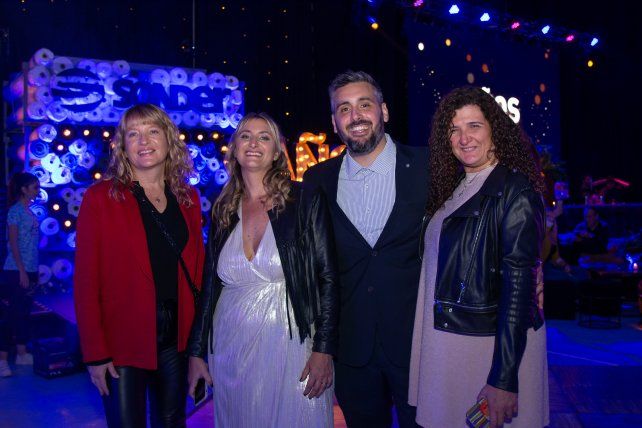 Andrea Ávila, Florencia Verasio, Román Spinelli y Florencia Oviedo Bustos