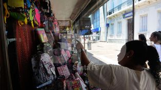 Este martes, el comercio abrirá sus puertas con horarios de sábado