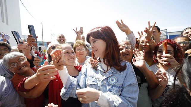 Volvé Cristina