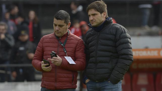 Pullaro adelantó que distintos grupos de Infantería estarán adentro de la popular de Newells