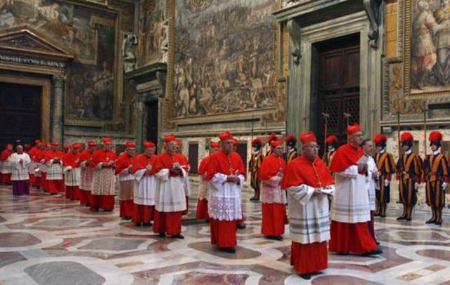 Polémicos. Varios cardenales son criticados por su vinculación en numerosos casos de pedofilia y su ocultamiento.