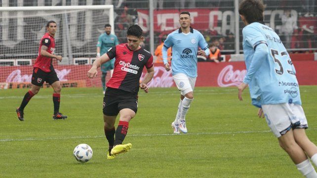 Saúl Salcedo se mantuvo entre los titulares con Mariano Soso y está todo dado para que continúe en Newell's.