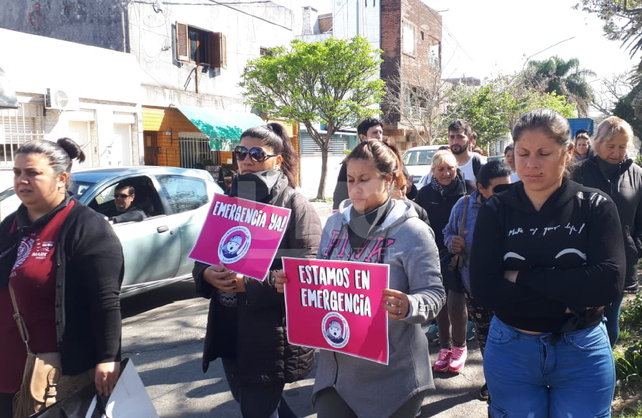 La marcha se inició en el hospital Cullen y terminó en Tribunales.
