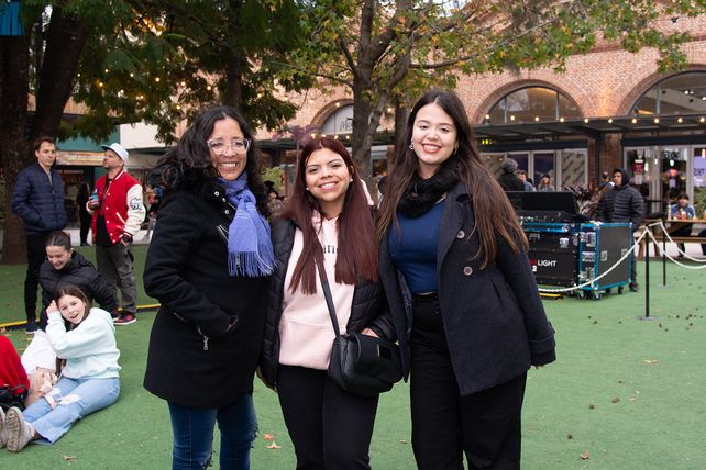 Mónica Montes, Melisa Saucedo  y Nahir Fernández