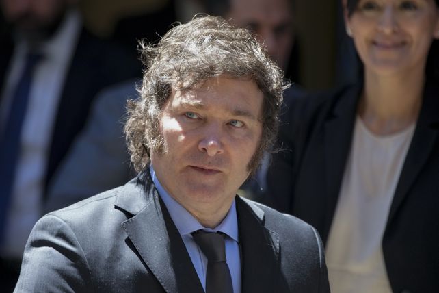 Javier Milei apunta a las provincias como uno de los componentes clave del ajuste en el gasto público nacional.