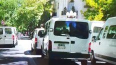 Los transportistas cortaron el tránsito y protestaron frente a la sede local de Gobernación. Los transportistas cortaron el tránsito y protestaron frente a la sede local de Gobernación.