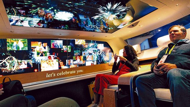 Entretenimiento a bordo. Así viajarán los pasajeros en un tiempo no tan  lejano según el modelo de Panasonic para un coche autónomo.