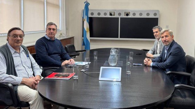 Frigerio pidió a Vialidad Nacional mejoras para las rutas 14 y 127