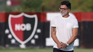 “El presidente (Eduardo López) me pidió algo de dinero y me dijo: «Mañana está en tu cuenta, te pago», recordó Rocha.
