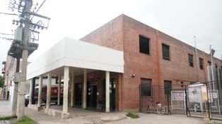 Villa Gobernador Gálvez: detenido por golpear y herir con un cuchillo a su pareja