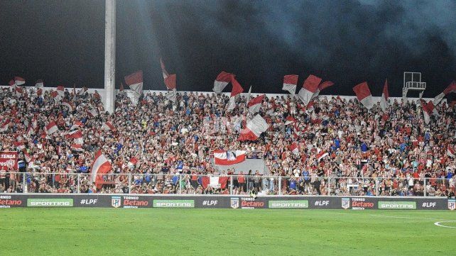 Mirá el mensaje que dejó Unión y Conmebol para los hinchas Mirá el mensaje que dejó Unión y Conmebol para los hinchas